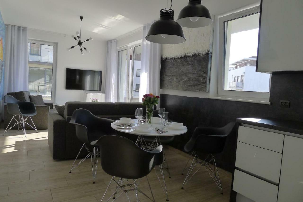 Impresja 42 Apartament Z Garazem Kołobrzeg Exterior foto